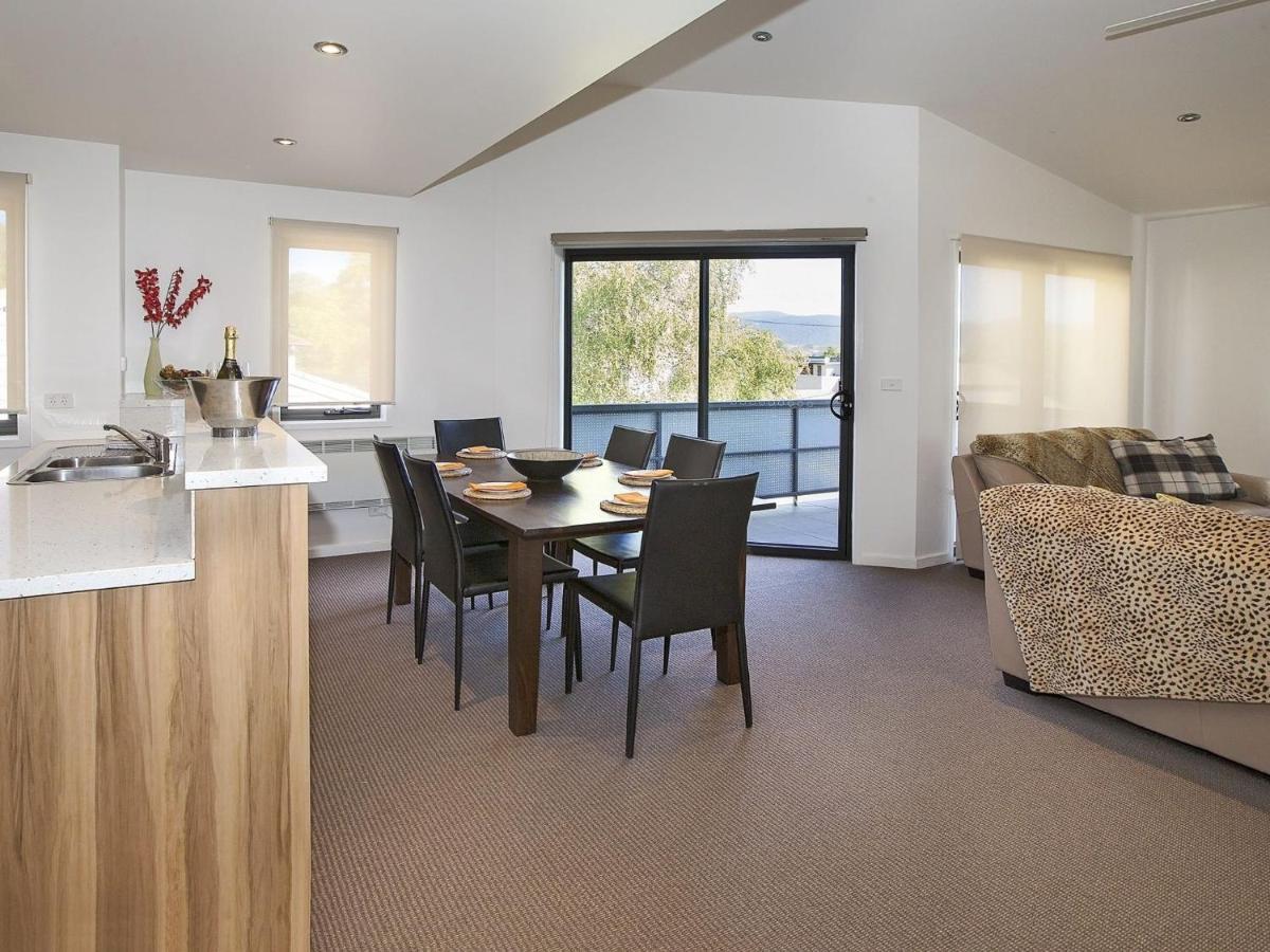 Northview 2 - Modern 2Br Townhouse L Lake View L Central Location L Spa Bath L Wifi Jindabyne Exterior photo